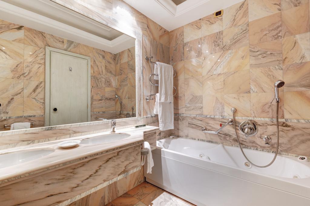 Borgo Palace Hotel Sansepolcro Exterior photo